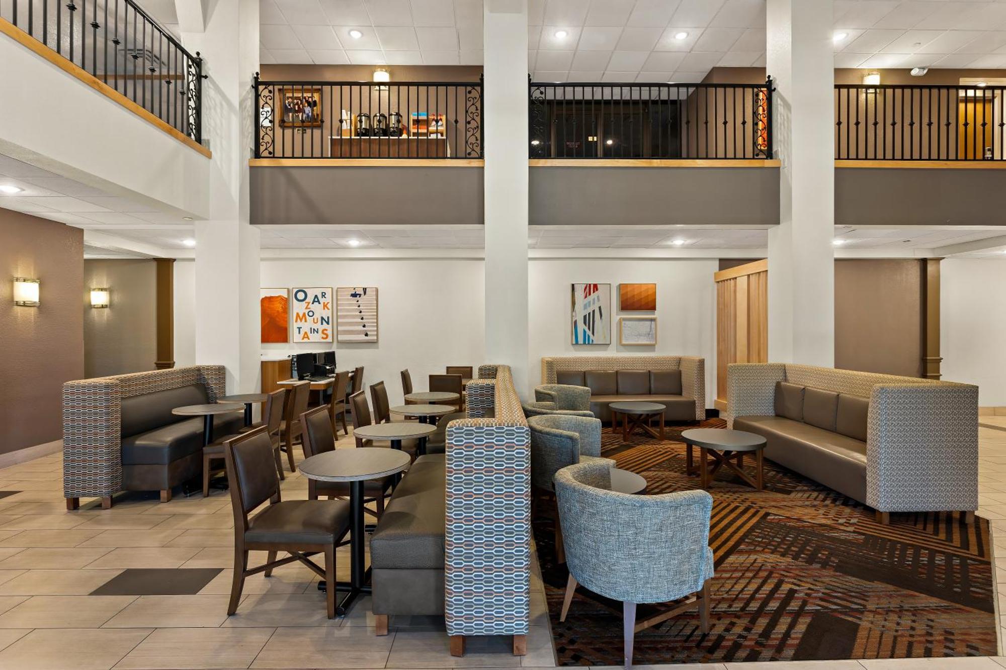 Holiday Inn Express Branson- Green Mountain Drive By Ihg Exterior photo